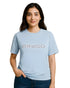Woman wearing a light blue t-shirt with 'BINIGO' logo on a sky blue background